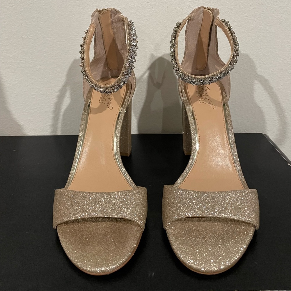 Jewel Badgley Mischka Glittering Gold Heels